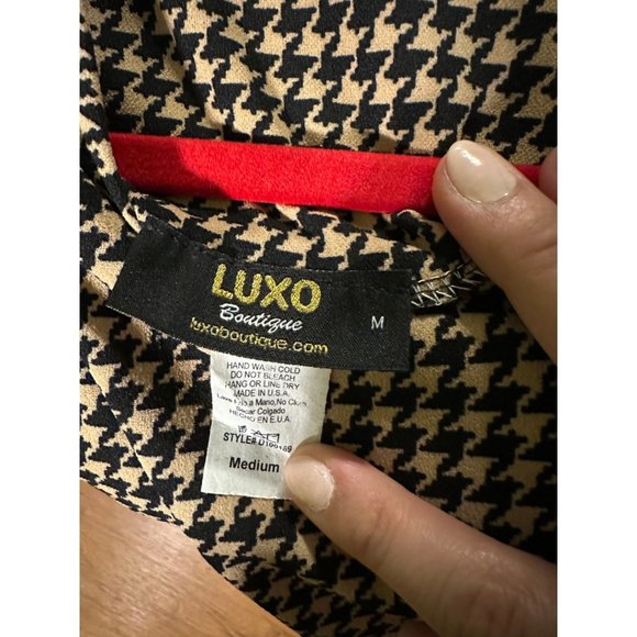 Black and Nude Houndstooth Dress with Belt Size M - Picture 8 of 16